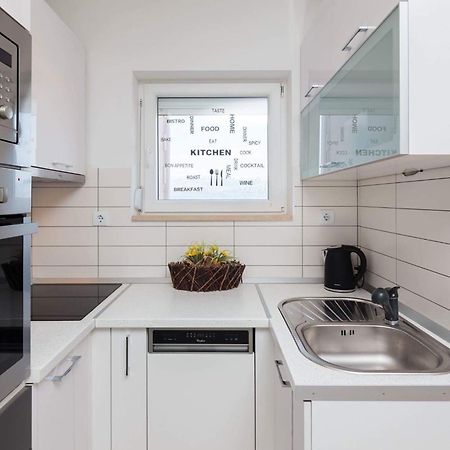 Apartment Lana St 수페타르 외부 사진
